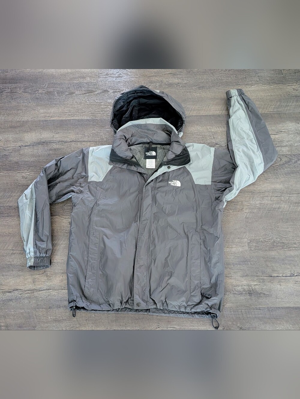 The North Face Jacket Mens XL Gray HyVent Waterproof Hooded Rain Hiking Outdoor